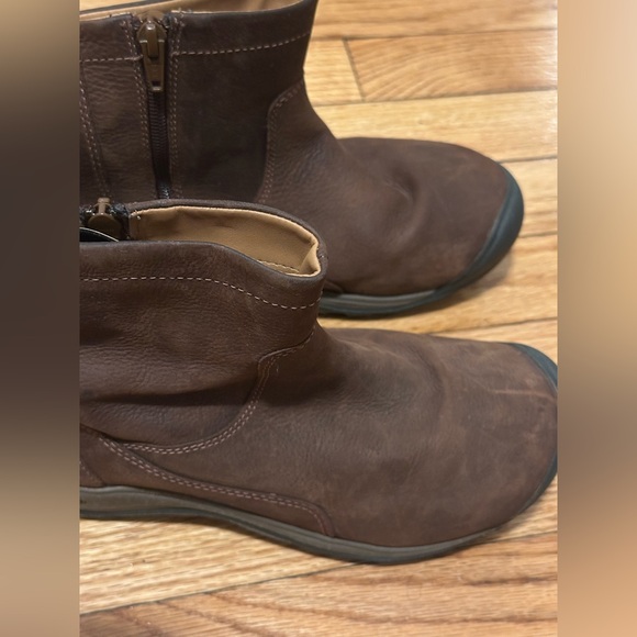 Keen Dark Brown Leather Boots - Picture 6 of 10